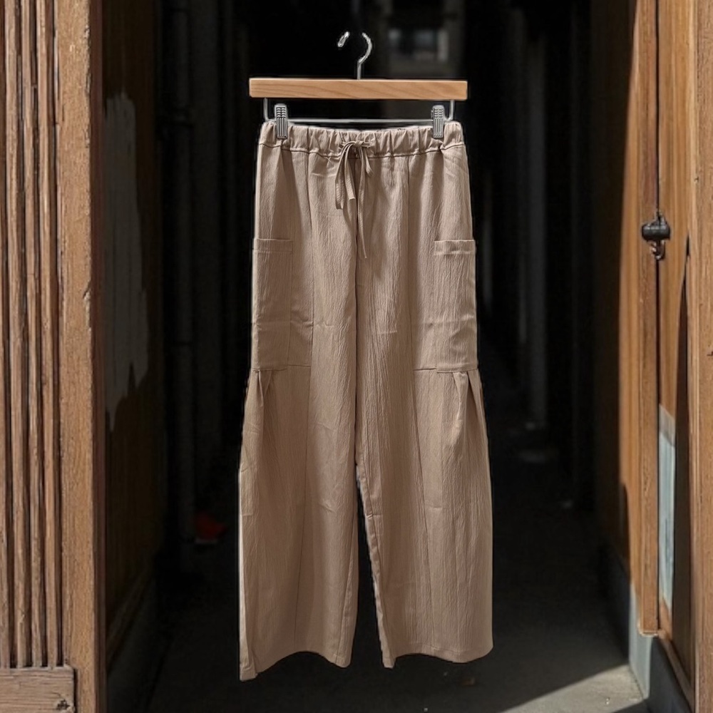 NWOT Women’s Tan Wide Leg Casual Bohemian Pants! S/M